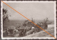 2 Kettenschlepper STZ-5 der