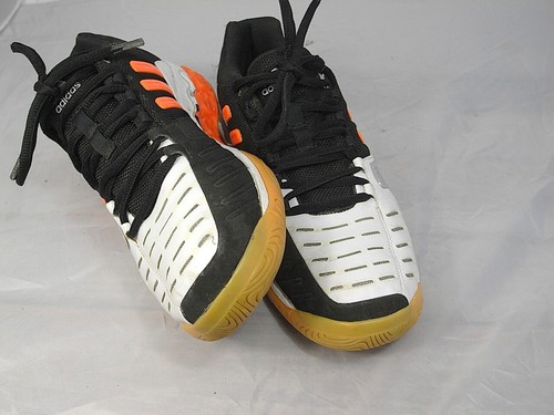 Adidas sneaker accelerator - adidas,
