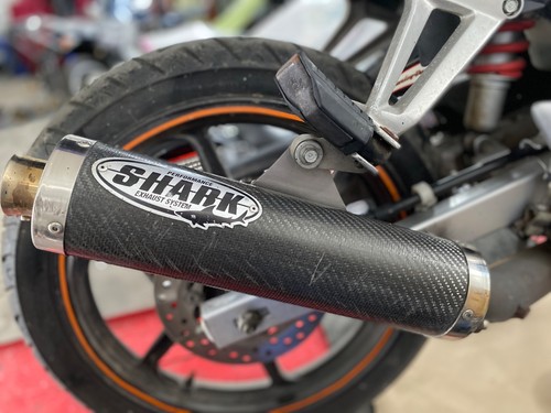 Shark street bolt auspuff - shark, bolt-on