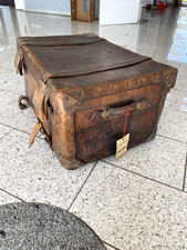 Großer alter englischer Koffer Reisetruhe Leder Mühlenkamp Brothers London.W.