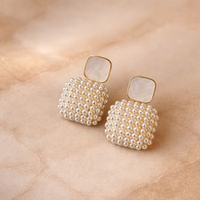 Elegante Perlenohrringe – 18