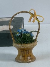 3439/25 Kleiner Blumenkorb