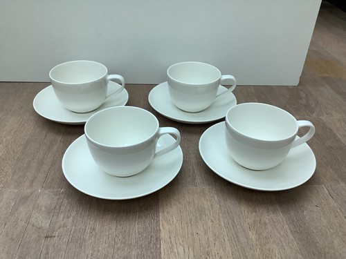 Tasse mit unterteller - 4,