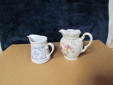 2 Milchkännchen alte Serien, gebraucht