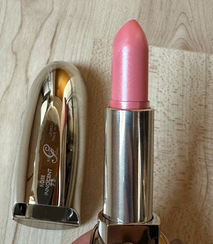 Guerlain rouge lipstick 72 - rouge,