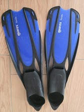 Mares fluida Kinder Schwimmflossen in blau schwarz, Gr. 34-35