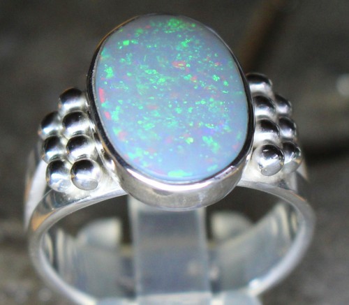 Multicolor opal 4 7 karat - 4.7,