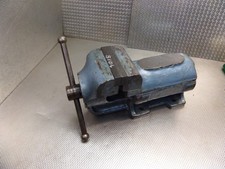 Alter Massiver  Schraubstock  Spannweite 155mm -  Backenbreite 120mm - Gew,23Kg