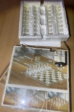 Schachspiel: Glas Schachbrett 35x35 Cm, Mattierte Figuren