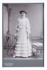 Kabinettfoto * Junge Dame