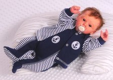 Baby Strampler und Hemdchen