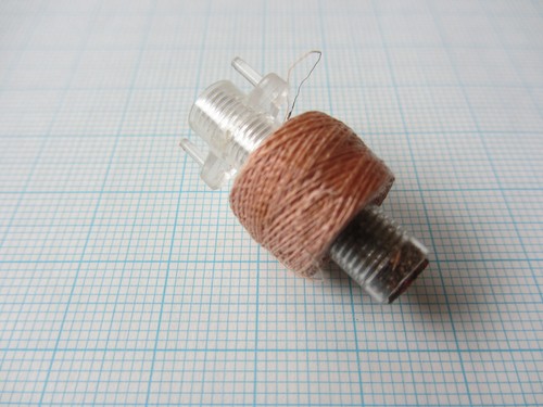 Spule mit ferritkern ca - mit,