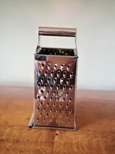 IKEA Edelstahl Kastenreibe Reibe m. Verschluss 4 Seiten 25 cm Raspel Vierkant