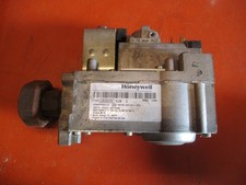 Viessmann 7383468 Gasarmatur Gasregelblock Gasblock Honeywell VR4601A 1038