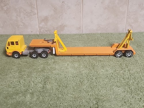 Siku mercedes benz truck - mercedes,
