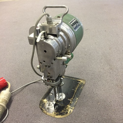 Stoffschneider elektrische - stoffschneider,