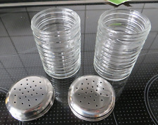 zwei große Streuer für Zucker Puderzucker Kakao Süssungsmittel Kräuter Gewürze