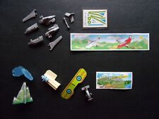 Ü-Ei -  " Versch. Flugzge./Mini-Spielwelt " ... 1999 ... Tiefdecker/...Abschußr.