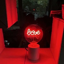 Neon LED-Lampe "LOVE" - Disney Micky Maus