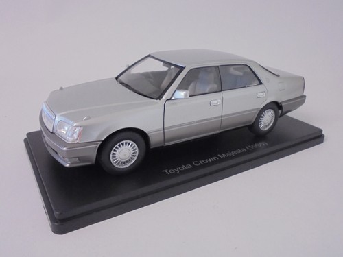Toyota crown majesta - crown,