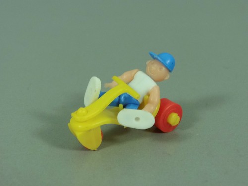 Steckis jungen auf gelben - auf,