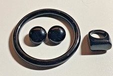 ? S02 – Schmuck-Set in Schwarz: Armreif, Ring & Ohrclips – Vintage Look