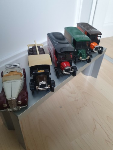 Oldtimer trucks - oldtimer,