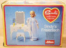 Schuco Sindy's Puppen