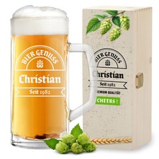 Bierkrug 0,5 L und Holzkiste