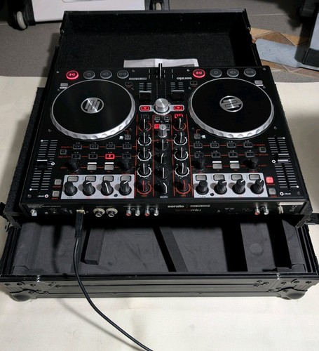 Professional controller - dj,