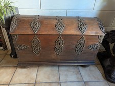 Antike Bauerntruhe /