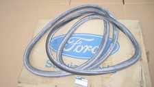Ford Escort IV MK4 Dichtung Heckscheibe NOS Ford OEM 6175612 (2036)