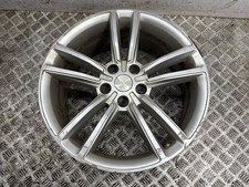 Tesla Model S 2015 19 Zoll