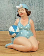 Mollige Deko Figur Badenixe