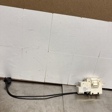 Original Miele PT7136 Türschloss für Wäschetrockner 6401451