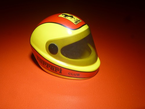 Vintage ferrari club - vintage, gelb