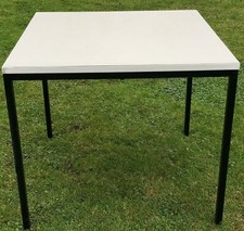 2v2: Konferenz- Arbeits- Allzweck-Tisch Design Florence Knoll International~1958