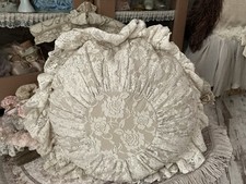 Großes Boudoir Kissen Spitze Volant Rüschen Rund