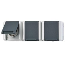 Jung SCHUKO-Steckdose 3-fach