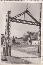 Foto - Rote Kreuz Station + Deutsche Gräber im Felde - 2.WK