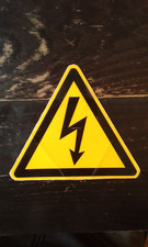 Alter Aufkleber Achtung Hochspannung Blitz Symbol gross