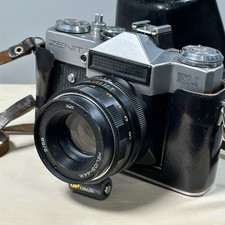 Zenit EM Analoge Spiegelreflexkamera SLR Helios 2/55 Objektiv Vintage USSR