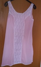 Unterrock Perlon Gr. 46 Rosa  weiße Spitze Unterkleid Vintage NEU