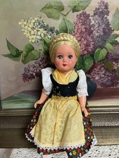 Sonneberg Trachtenpuppe Dirndl