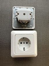 Steckdose Berker Modul 2 polarweiss komplett mit Rahmen.Einsatz ist neu
