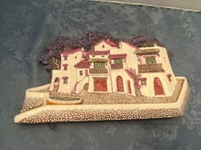 VINTAGE DECORATIVE CERAMIC