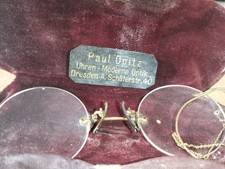 Antiker randloser Zwicker