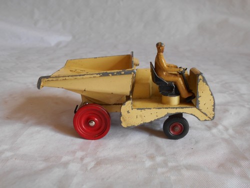 Vintage dinky toys france - toys,
