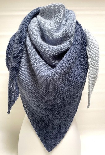 Handgestricktes tuch - handgestricktes,