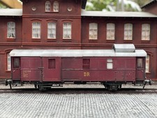 Piko H0 Gepäckwagen DR Rot